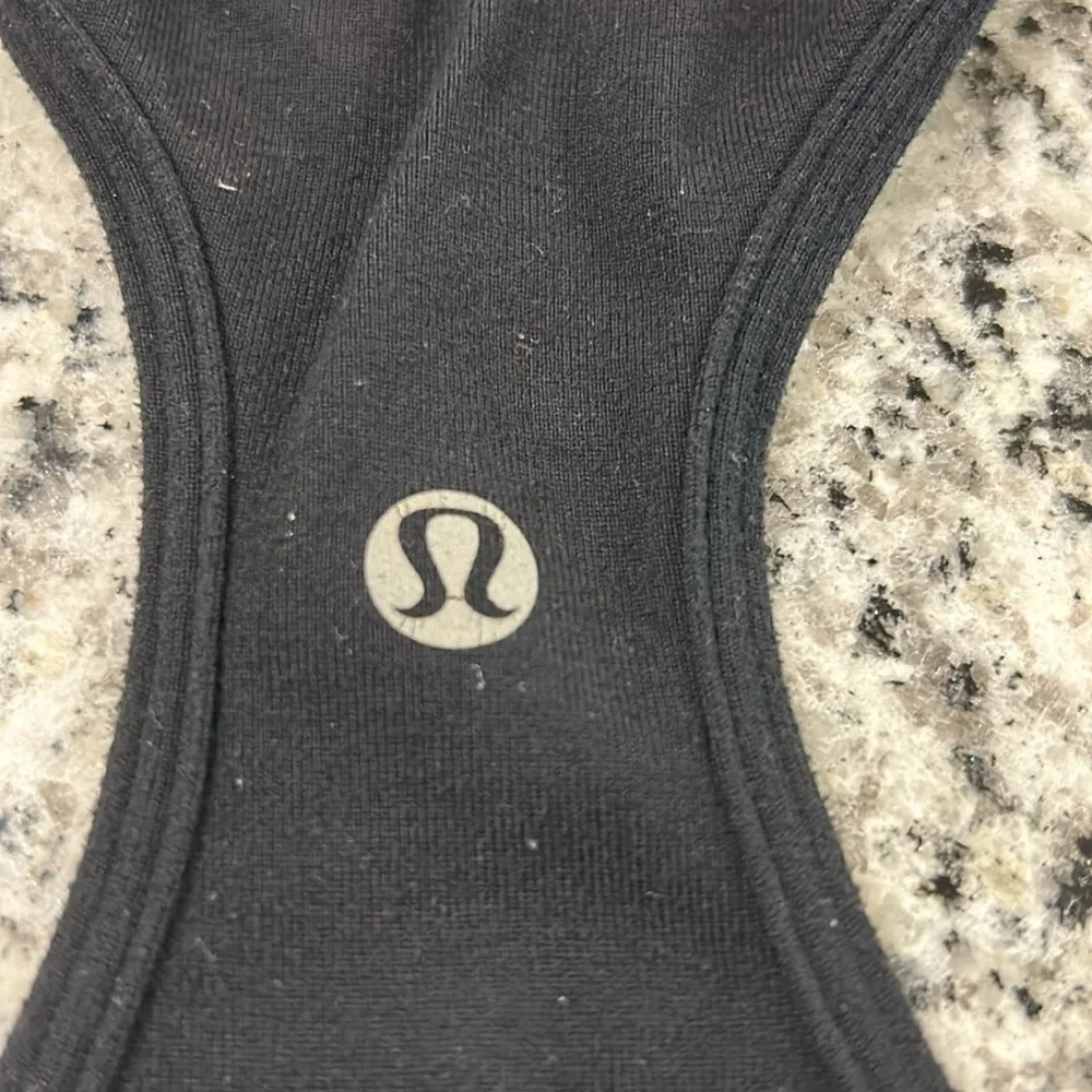 Lululemon Razorback Tee - Picture 3 of 8
